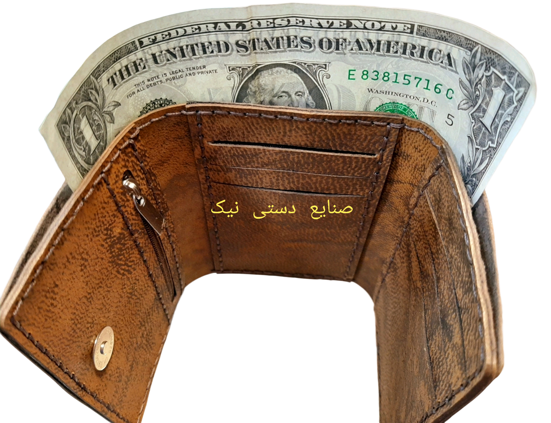 کیف پول اسپرت دلاری چرم خشک شتر / کیف چرم خشک شتر / کیف چرم شتر / کیف شتر / کیف دست دوز / کیف دلاری / کیف کارتی / کیف جا کارت / کیف قفلدار / کیف قفل دار / کیف مگنتی / جاکارت / جا کارتی / جاعابر / جا عابری / کیف جیبی / کیف مردانه / کیف اسپرت / کیف شتر / کیف چرم خشک شتر / کیف جیبی ۳ لت چرم شتر